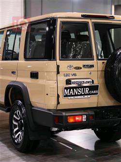 تويوتا لاند كروزر 76